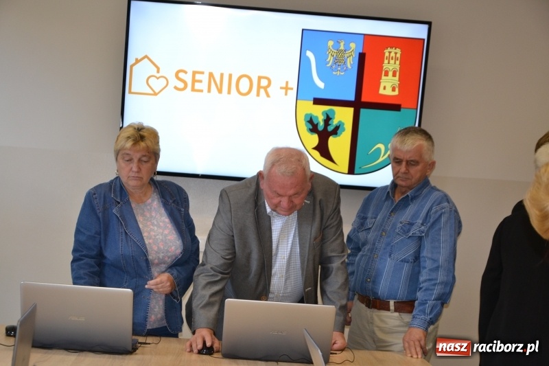 Zdjęcie w galerii na portalu naszraciborz.pl: W Owsiszczach otwarto klub Senior plus wiadomości z regionu