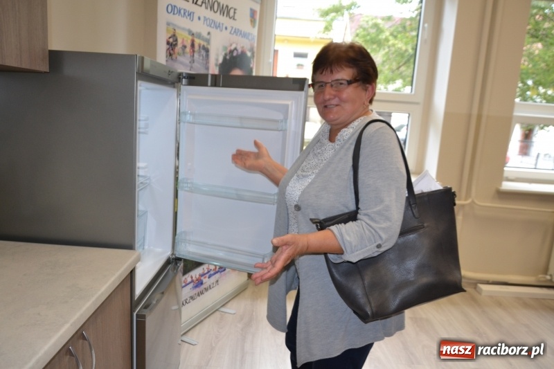 Zdjęcie w galerii na portalu naszraciborz.pl: W Owsiszczach otwarto klub Senior plus wiadomości z regionu