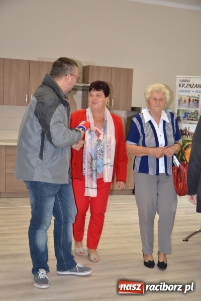 Zdjęcie w galerii na portalu naszraciborz.pl: W Owsiszczach otwarto klub Senior plus wiadomości z regionu