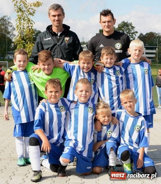 Zdjęcie w galerii na portalu naszraciborz.pl: Trzecie miejsce żaków LKS Tworków na turnieju w Tychach wiadomości z regionu
