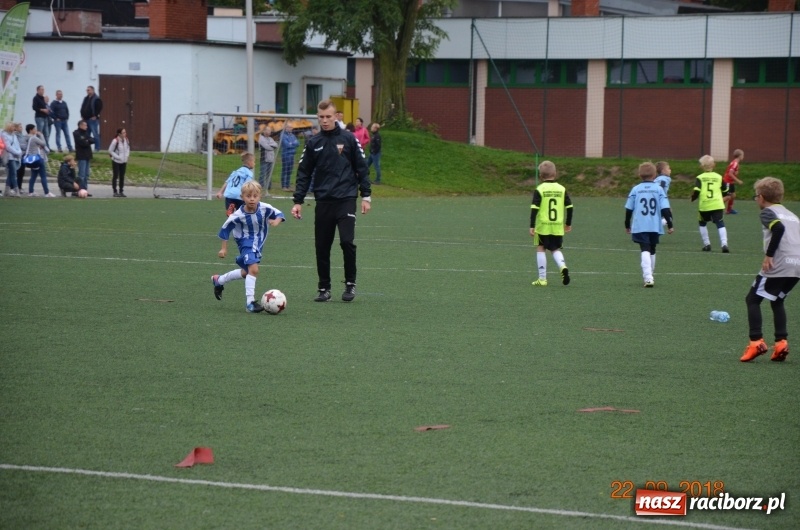 Zdjęcie w galerii na portalu naszraciborz.pl: Trzecie miejsce żaków LKS Tworków na turnieju w Tychach wiadomości z regionu