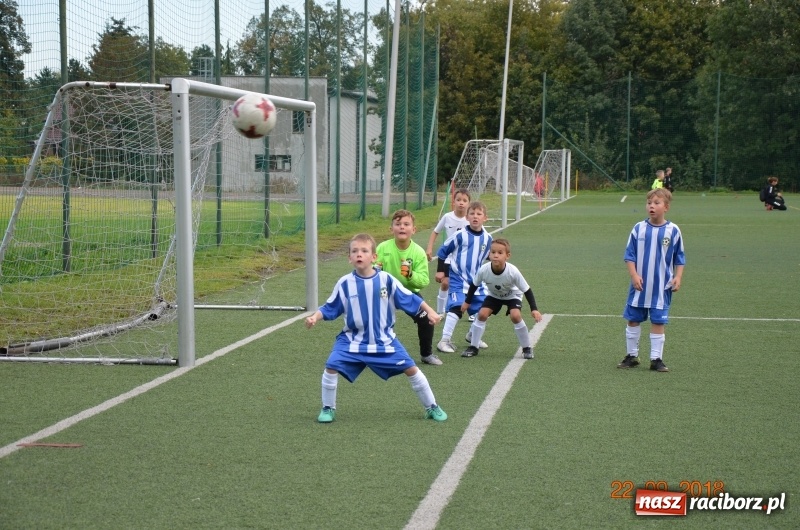 Zdjęcie w galerii na portalu naszraciborz.pl: Trzecie miejsce żaków LKS Tworków na turnieju w Tychach wiadomości z regionu