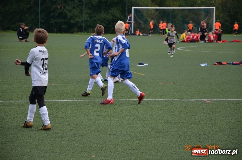 Zdjęcie w galerii na portalu naszraciborz.pl: Trzecie miejsce żaków LKS Tworków na turnieju w Tychach wiadomości z regionu