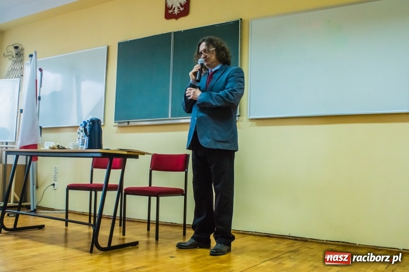 Zdjęcie w galerii na portalu naszraciborz.pl: Raciborscy emeryci i renciści świętowali stulecie Niepodległości w Sokole wiadomości z regionu