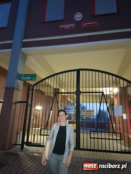 Zdjęcie w galerii na portalu naszraciborz.pl: Betonowy układ na wokandzie. Sąd w trybie wyborczym oddalił powództwo Mirosława Lenka przeciwko Annie Ronin  wiadomości z regionu