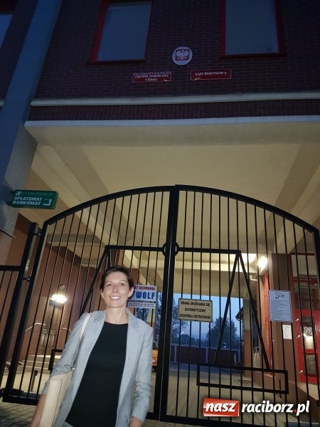 Zdjęcie w galerii na portalu naszraciborz.pl: Betonowy układ na wokandzie. Sąd w trybie wyborczym oddalił powództwo Mirosława Lenka przeciwko Annie Ronin  wiadomości z regionu