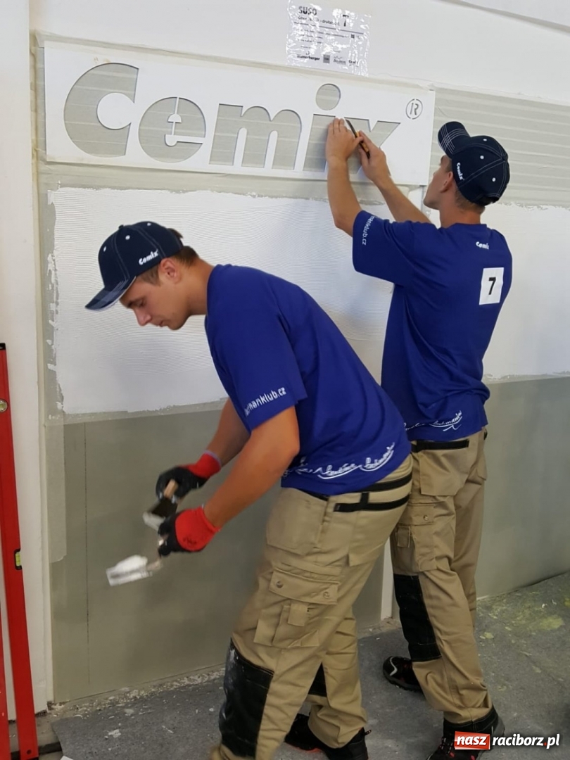 Zdjęcie w galerii na portalu naszraciborz.pl: Trzecie miejsce uczniów CKZiU nr 1 w Pradze  wiadomości z regionu