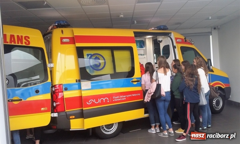 Zdjęcie w galerii na portalu naszraciborz.pl: Uczniowie I LO w Centrum Dydaktyki i Symulacji Medycznej wiadomości z regionu