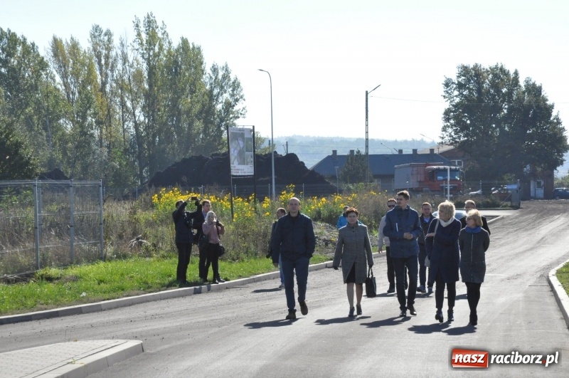 Zdjęcie w galerii na portalu naszraciborz.pl: Coraz więcej nowych zakładów w Raciborzu Ostrogu. Miasto pochwaliło się dwiema strefami gospodarczymi przy Uldze  wiadomości z regionu