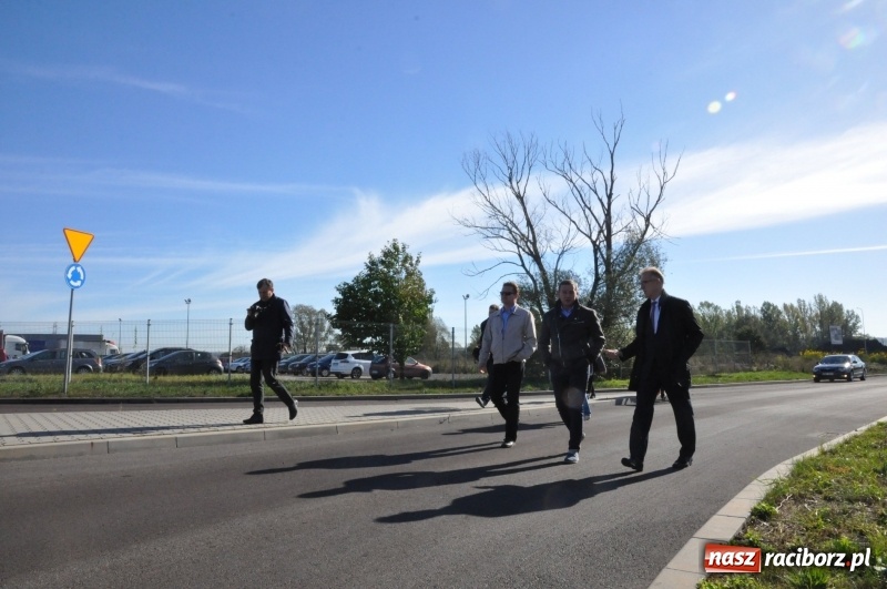 Zdjęcie w galerii na portalu naszraciborz.pl: Coraz więcej nowych zakładów w Raciborzu Ostrogu. Miasto pochwaliło się dwiema strefami gospodarczymi przy Uldze  wiadomości z regionu