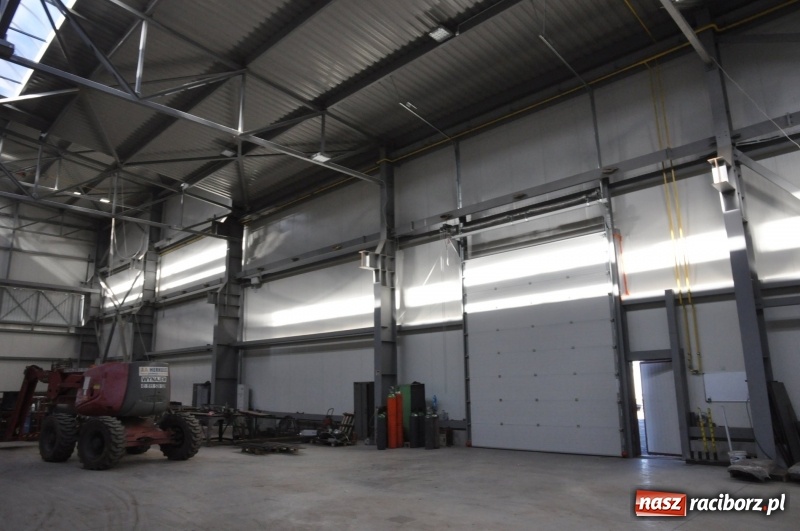 Zdjęcie w galerii na portalu naszraciborz.pl: Coraz więcej nowych zakładów w Raciborzu Ostrogu. Miasto pochwaliło się dwiema strefami gospodarczymi przy Uldze  wiadomości z regionu