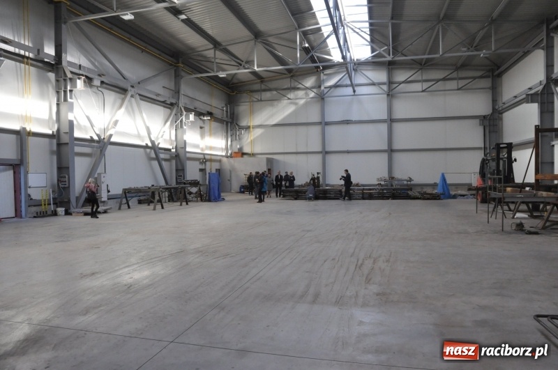 Zdjęcie w galerii na portalu naszraciborz.pl: Coraz więcej nowych zakładów w Raciborzu Ostrogu. Miasto pochwaliło się dwiema strefami gospodarczymi przy Uldze  wiadomości z regionu