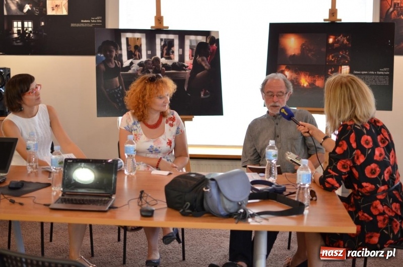 Zdjęcie w galerii na portalu naszraciborz.pl: Piątkowe występy RCK na raciborskim Rynku wiadomości z regionu