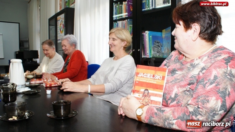 Zdjęcie w galerii na portalu naszraciborz.pl: Dyskusyjny Klub Książki o wakacyjnych lekturach wiadomości z regionu