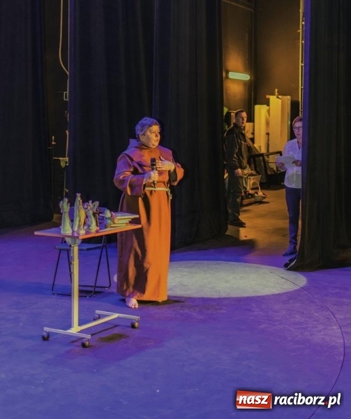 Zdjęcie w galerii na portalu naszraciborz.pl: PUMA 2018. Raciborzanie pokazali sztukę o Chrystusie wiadomości z regionu