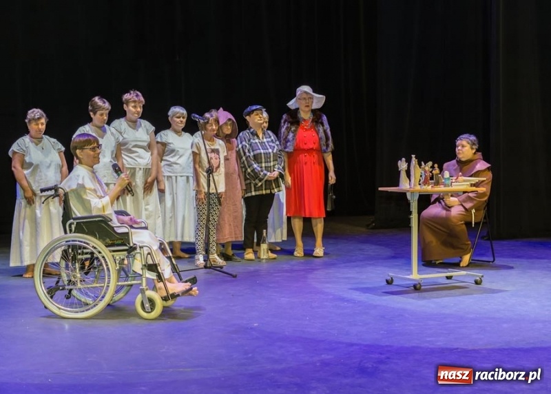 Zdjęcie w galerii na portalu naszraciborz.pl: PUMA 2018. Raciborzanie pokazali sztukę o Chrystusie wiadomości z regionu