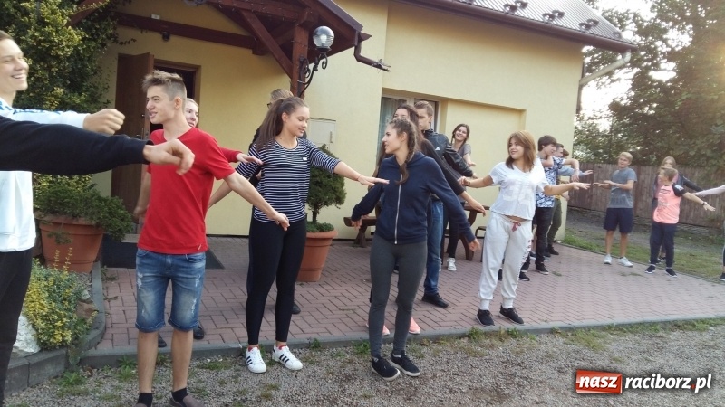 Zdjęcie w galerii na portalu naszraciborz.pl: Kornowac. Przez taniec do wiedzy i przyjaźni  wiadomości z regionu