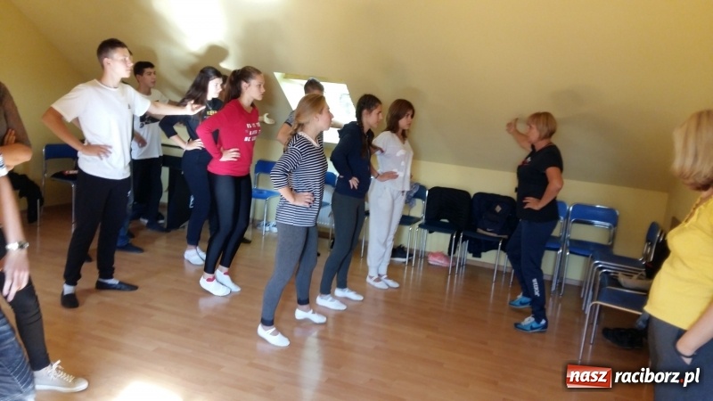 Zdjęcie w galerii na portalu naszraciborz.pl: Kornowac. Przez taniec do wiedzy i przyjaźni  wiadomości z regionu