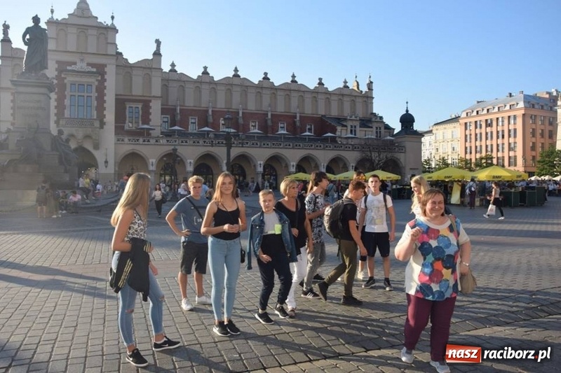 Zdjęcie w galerii na portalu naszraciborz.pl: Kornowac. Przez taniec do wiedzy i przyjaźni  wiadomości z regionu