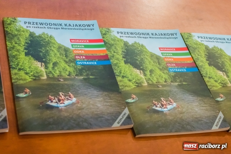 Zdjęcie w galerii na portalu naszraciborz.pl: Zamkowa dyskusja o żegludze na Odrze i porcie w Raciborzu  wiadomości z regionu