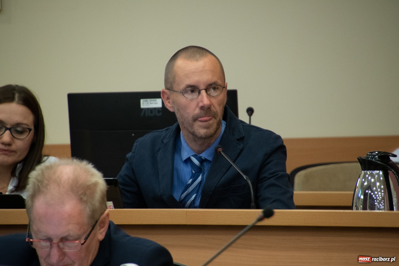 Zdjęcie w galerii na portalu naszraciborz.pl: Nikt nie mówił, że będzie łatwo... Podziękowania i dyplomy na sesji Rady Miasta wiadomości z regionu