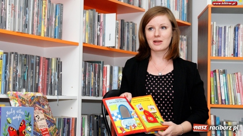 Zdjęcie w galerii na portalu naszraciborz.pl: Przegląd książek dla dzieci w Klubie Rodzica na Ostrogu wiadomości z regionu