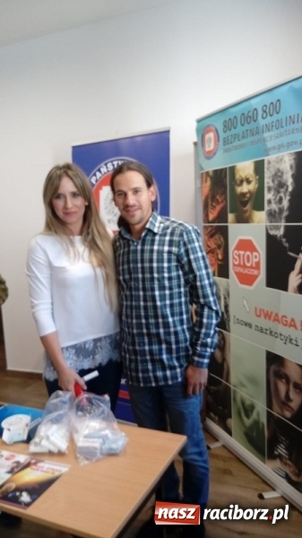 Zdjęcie w galerii na portalu naszraciborz.pl: Dopalacze-wypalacze. Akcja profilaktyczna w kuźniańskim MOW wiadomości z regionu