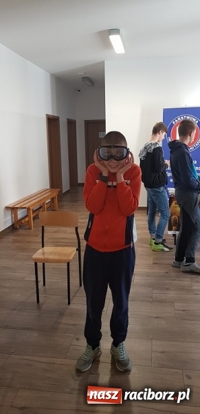 Zdjęcie w galerii na portalu naszraciborz.pl: Dopalacze-wypalacze. Akcja profilaktyczna w kuźniańskim MOW wiadomości z regionu