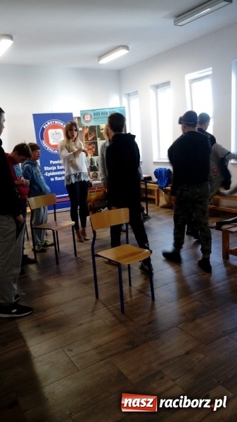 Zdjęcie w galerii na portalu naszraciborz.pl: Dopalacze-wypalacze. Akcja profilaktyczna w kuźniańskim MOW wiadomości z regionu