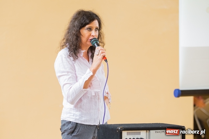 Zdjęcie w galerii na portalu naszraciborz.pl: Turniej gier i zabaw językowych dla uczniów II LO w Raciborzu wiadomości z regionu