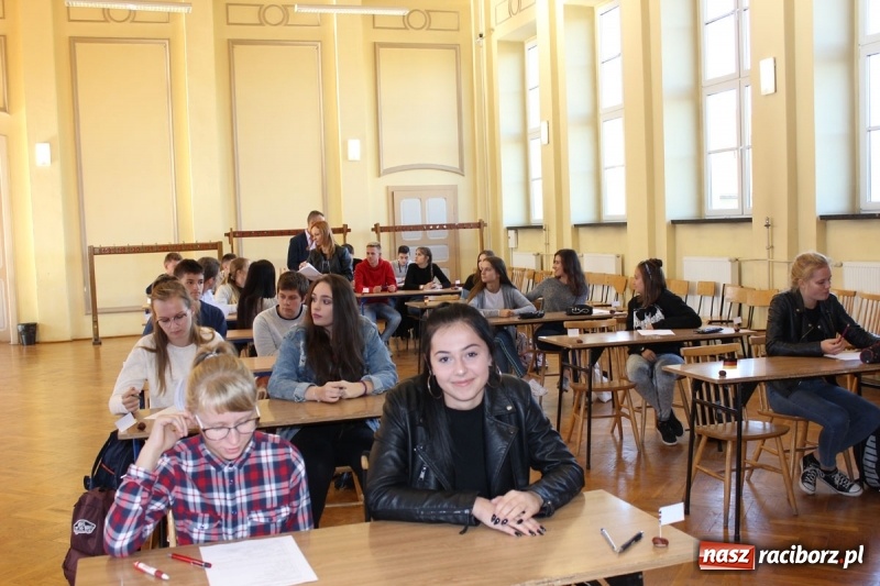 Zdjęcie w galerii na portalu naszraciborz.pl: Europejski Dzień Języków Obcych w Ekonomiku wiadomości z regionu