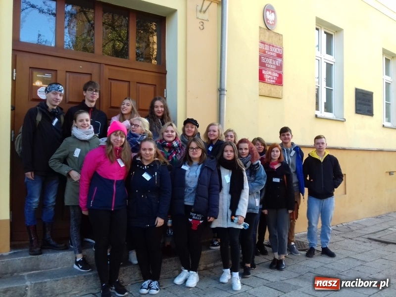 Zdjęcie w galerii na portalu naszraciborz.pl: Europejski Dzień Języków Obcych w Ekonomiku wiadomości z regionu