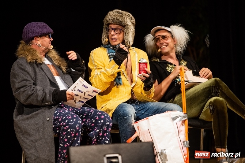 Zdjęcie w galerii na portalu naszraciborz.pl: Kabaret pod Wyrwigroszem bawił w RCK wiadomości z regionu