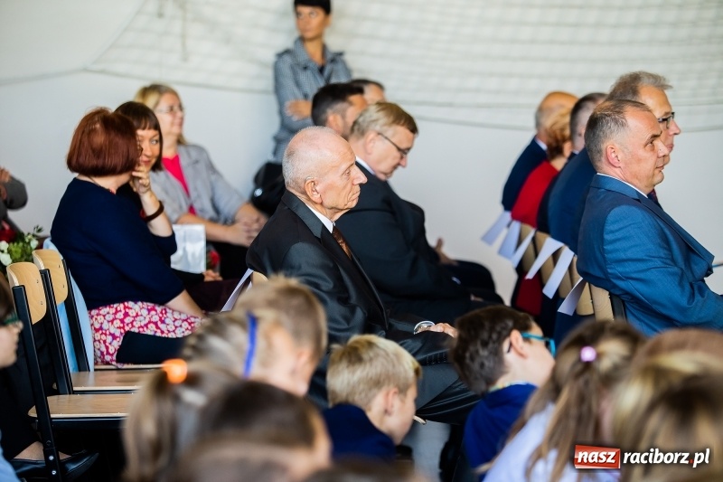 Zdjęcie w galerii na portalu naszraciborz.pl: Obchody 80-lecia szkoły w Ocicach FOTO i WIDEO wiadomości z regionu