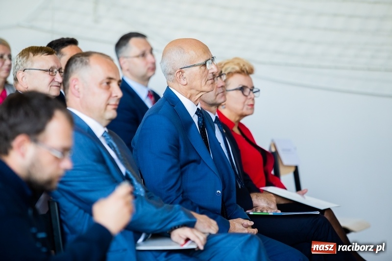 Zdjęcie w galerii na portalu naszraciborz.pl: Obchody 80-lecia szkoły w Ocicach FOTO i WIDEO wiadomości z regionu