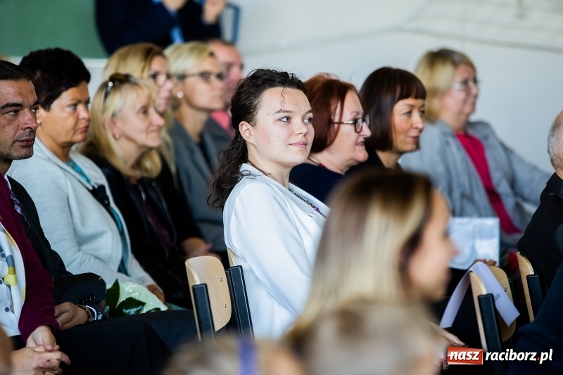 Zdjęcie w galerii na portalu naszraciborz.pl: Obchody 80-lecia szkoły w Ocicach FOTO i WIDEO wiadomości z regionu