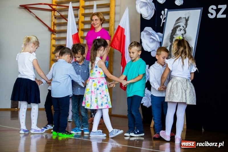 Zdjęcie w galerii na portalu naszraciborz.pl: Obchody 80-lecia szkoły w Ocicach FOTO i WIDEO wiadomości z regionu