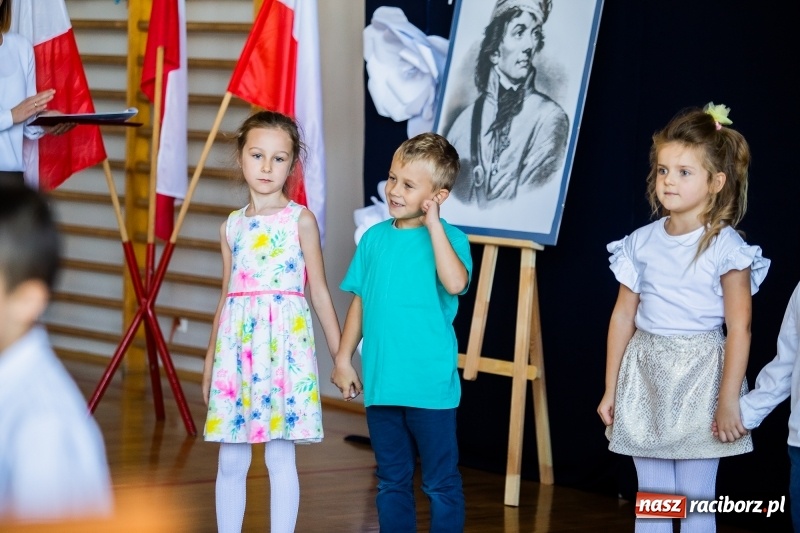 Zdjęcie w galerii na portalu naszraciborz.pl: Obchody 80-lecia szkoły w Ocicach FOTO i WIDEO wiadomości z regionu