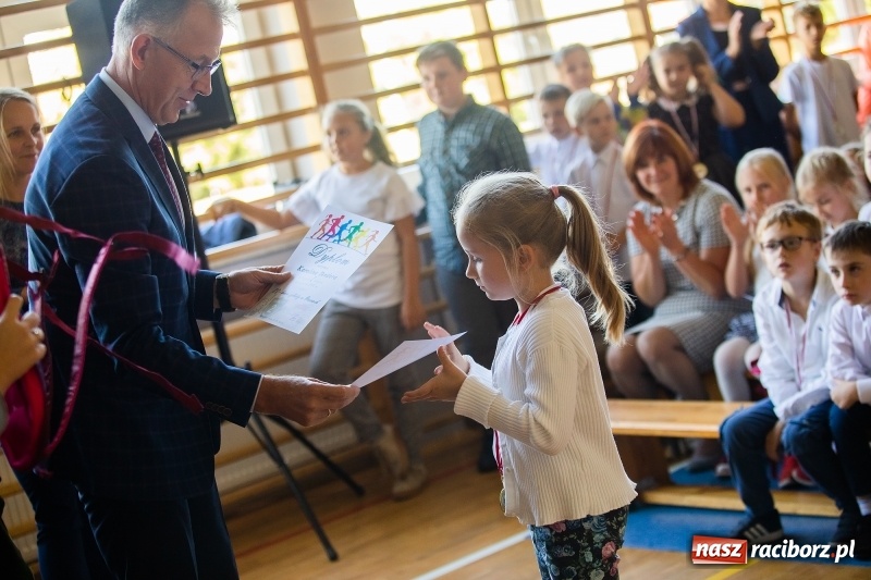 Zdjęcie w galerii na portalu naszraciborz.pl: Obchody 80-lecia szkoły w Ocicach FOTO i WIDEO wiadomości z regionu