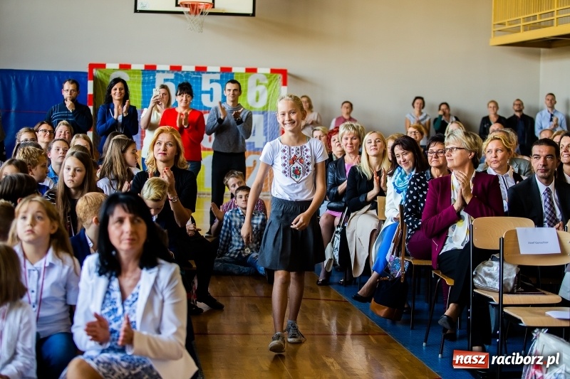Zdjęcie w galerii na portalu naszraciborz.pl: Obchody 80-lecia szkoły w Ocicach FOTO i WIDEO wiadomości z regionu