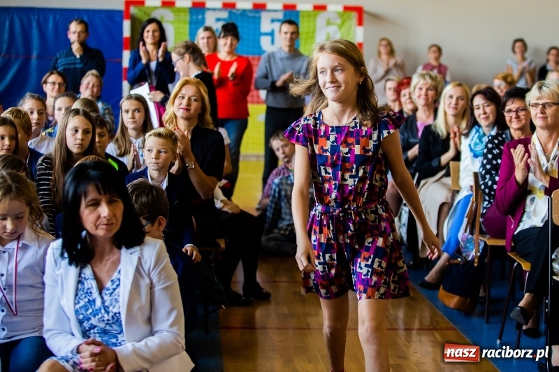 Zdjęcie w galerii na portalu naszraciborz.pl: Obchody 80-lecia szkoły w Ocicach FOTO i WIDEO wiadomości z regionu