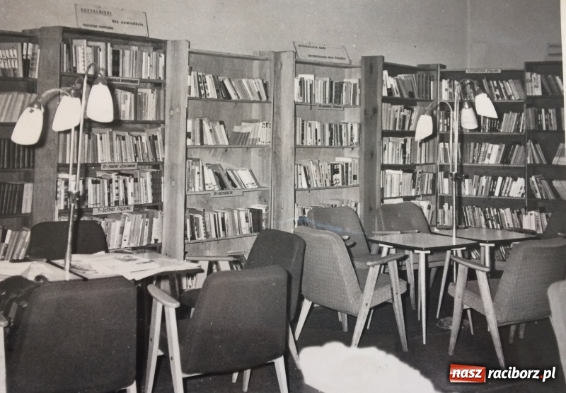 Zdjęcie w galerii na portalu naszraciborz.pl: Poznaj swoją bibliotekę. Historia filii numer 6 przy Powiatowym Domu Kultury wiadomości z regionu