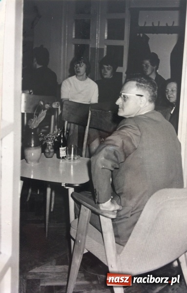 Zdjęcie w galerii na portalu naszraciborz.pl: Poznaj swoją bibliotekę. Historia filii numer 6 przy Powiatowym Domu Kultury wiadomości z regionu