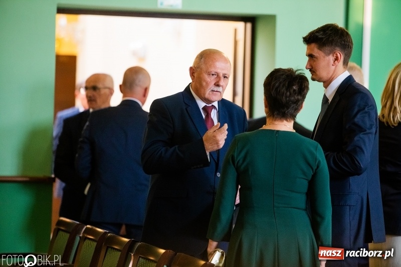 Zdjęcie w galerii na portalu naszraciborz.pl: Po raz szósty wręczono dziś Filary Ziemi Raciborskiej wiadomości z regionu