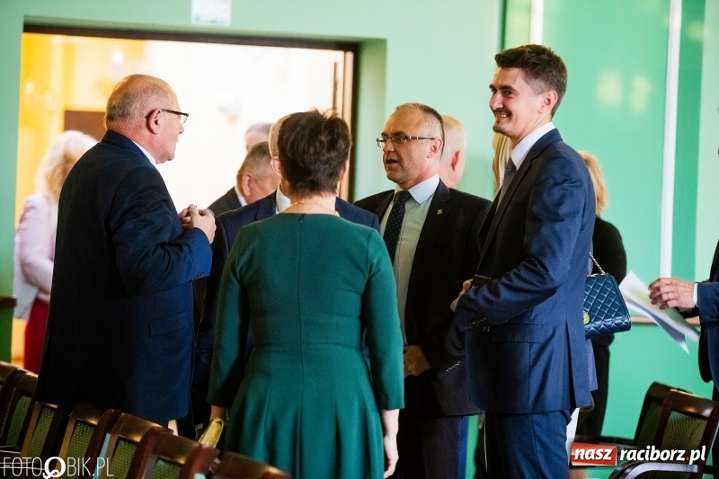 Zdjęcie w galerii na portalu naszraciborz.pl: Po raz szósty wręczono dziś Filary Ziemi Raciborskiej wiadomości z regionu