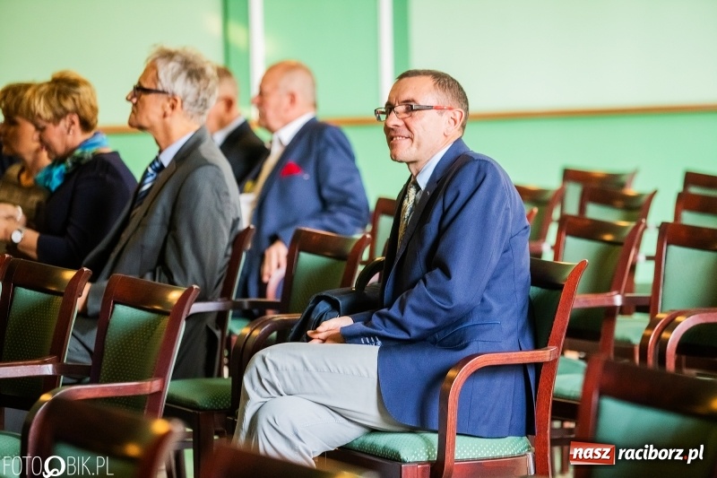 Zdjęcie w galerii na portalu naszraciborz.pl: Po raz szósty wręczono dziś Filary Ziemi Raciborskiej wiadomości z regionu