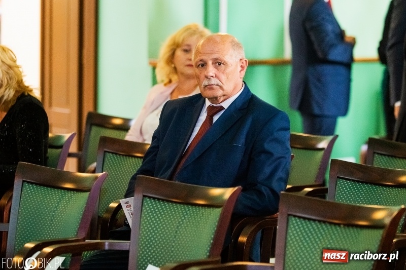 Zdjęcie w galerii na portalu naszraciborz.pl: Po raz szósty wręczono dziś Filary Ziemi Raciborskiej wiadomości z regionu