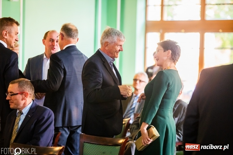 Zdjęcie w galerii na portalu naszraciborz.pl: Po raz szósty wręczono dziś Filary Ziemi Raciborskiej wiadomości z regionu