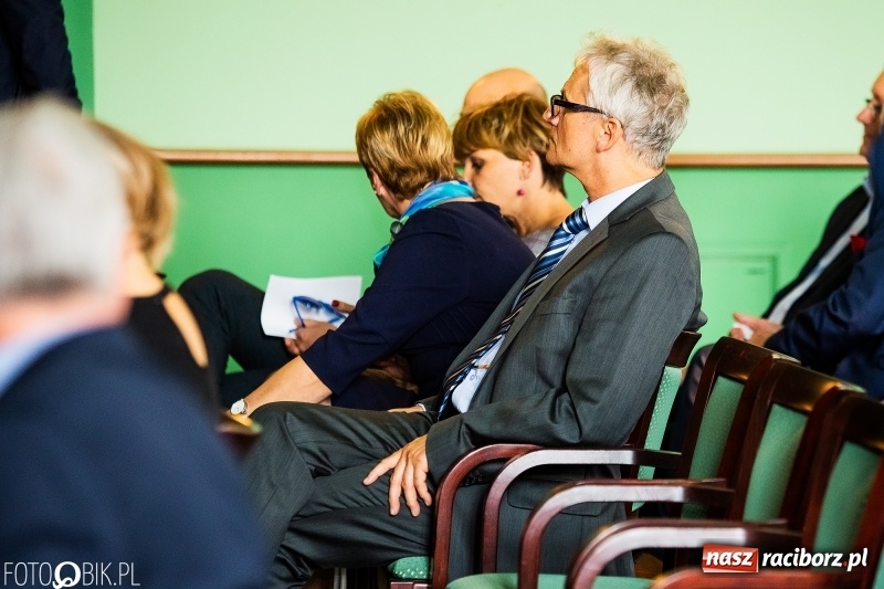 Zdjęcie w galerii na portalu naszraciborz.pl: Po raz szósty wręczono dziś Filary Ziemi Raciborskiej wiadomości z regionu