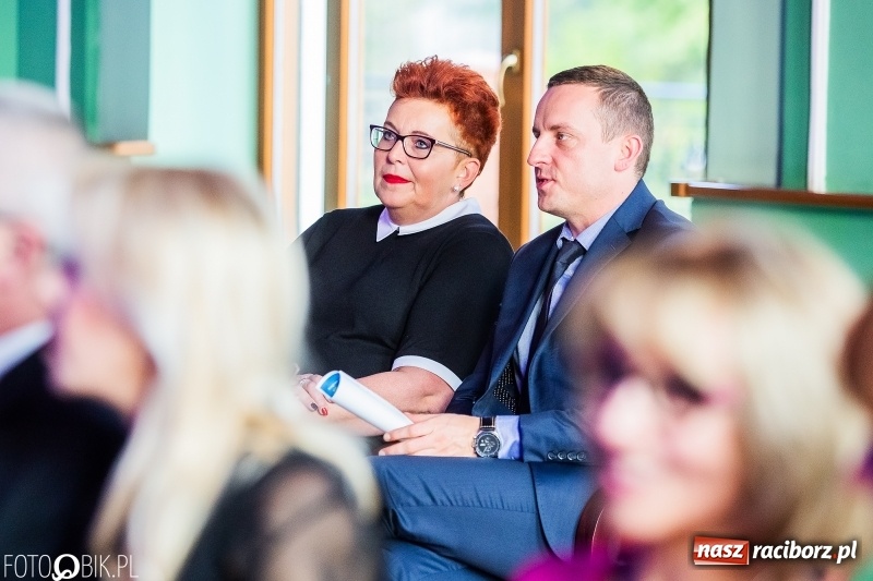 Zdjęcie w galerii na portalu naszraciborz.pl: Po raz szósty wręczono dziś Filary Ziemi Raciborskiej wiadomości z regionu